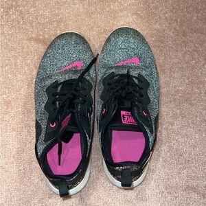 Nike Women's Gray and Pink Sneakers